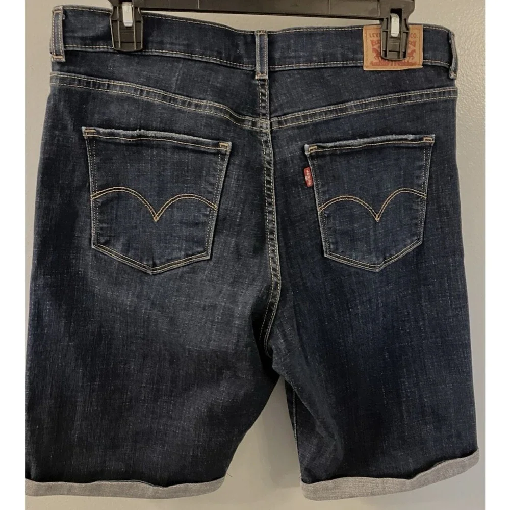 Levi's Classic Denim Bermuda Shorts Dark Blue Wash Size 30 NWOT - Picture 8 of 8